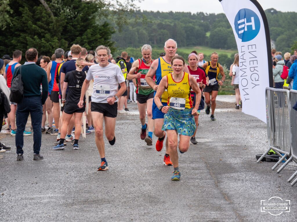 I corridori che partecipano alla Harmony Energy Run Harrogate 10k