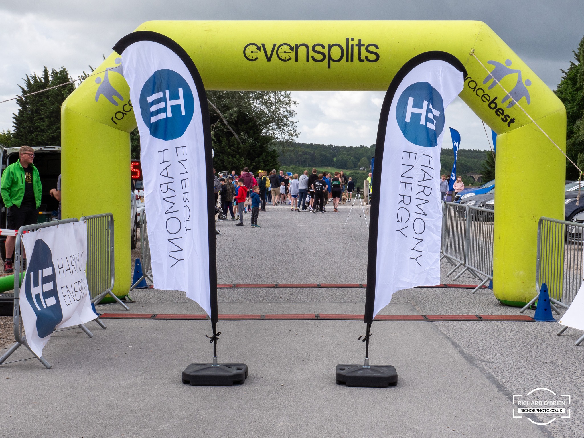 Runners participating in the Harmony Energy Run Harrogate 10k