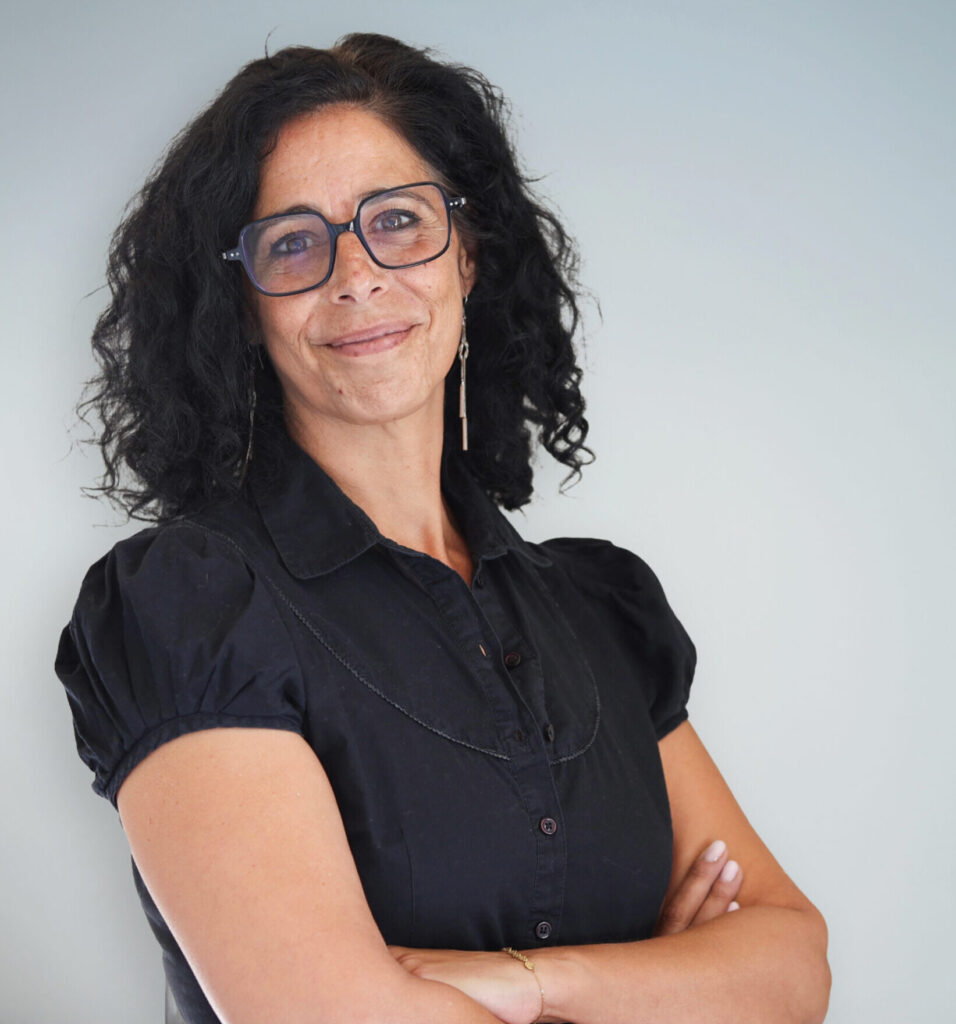 Clare Buzon
